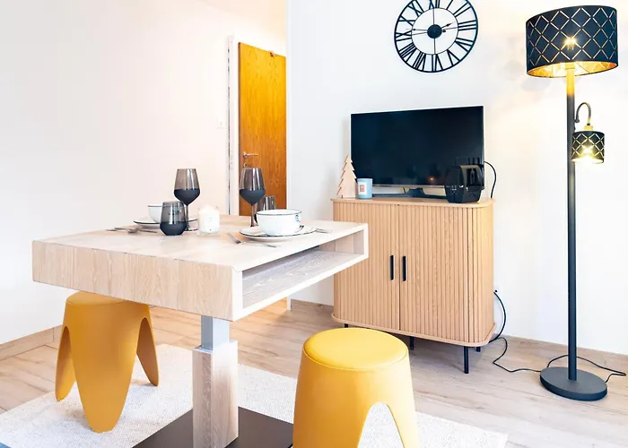 Apartment Superbe Au Pied Des Pistes Avec Piscine